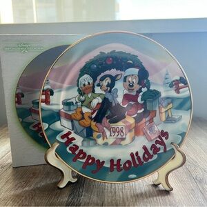 Vintage Disney 1998 Christmas Collection Happy Holidays Plate Mickey Mouse